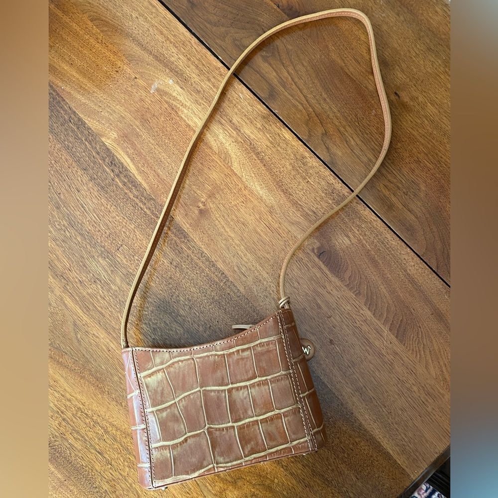 Monsac Brown Crocodile-Embossed Women's Shoulder Bag Purse
